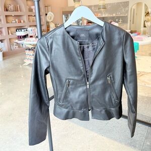 Zara Women's Sleek Black Leather Jacket